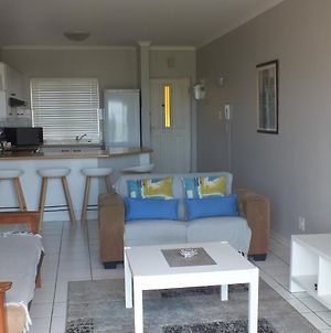 Dolphins Beach Condo - 2Bedroom Apartment Port Elizabeth Exterior photo