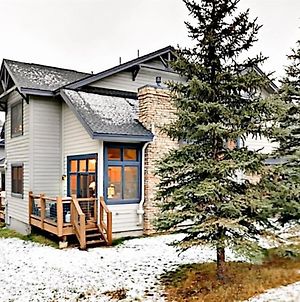 Family Friendly 3 Bedroom Vacation Rental In West Keystone Resort Along The Snake River With Pool And Hot Tub Exterior photo