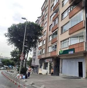 Bahcelievler Memorial Hospital Suit Istanbul Exterior photo