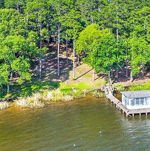 Lakefront Hidden Pines Cottage With Boathouse Reynard Exterior photo