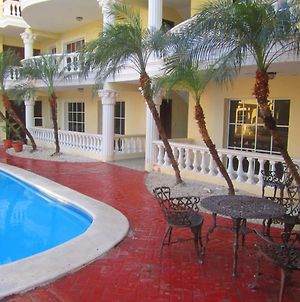Brandon'S Hostel And Apartment Punta Cana Exterior photo