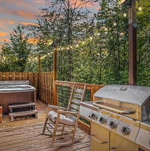 A Wildwood Retreat Cabin Villa Sevierville Exterior photo