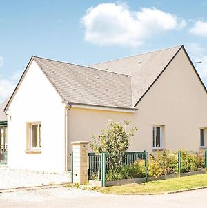 Nice Home In Sainte-Mere-Eglise With Wifi And 3 Bedrooms Exterior photo