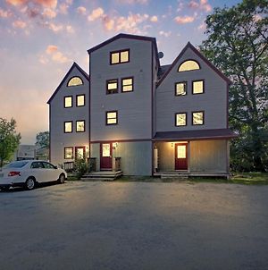 Dog Friendly! Simple And Cozy Apartment Just Mins To Loon Mountain And Waterville Valley Condo Campton Exterior photo
