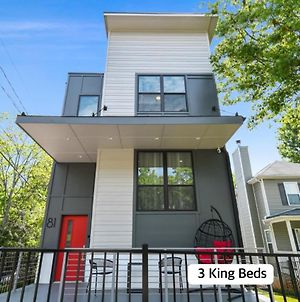 The Red Door - Ultra Modern Atlanta Home - Designedbydom Exterior photo