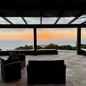 Waterfront Villa Pantelleria Island Exterior photo
