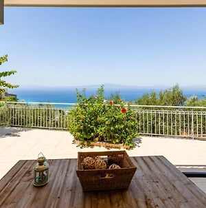 Aigli Fully Equipped Getaway - Seaview Lux Retreat Villa Kalamata Exterior photo