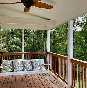 Beautiful 2 Bedroom 1 Ba Cabin In Blue Ridge Mountains: The Little White House Martinsville Exterior photo