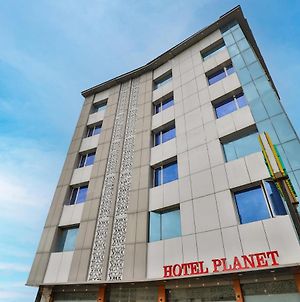 Hotel Planet Vadodara Exterior photo