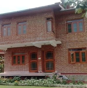 Baitul-Naseer Apartment Srinagar  Exterior photo
