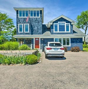 Charming Narragansett Retreat With Coastal View Villa Exterior photo