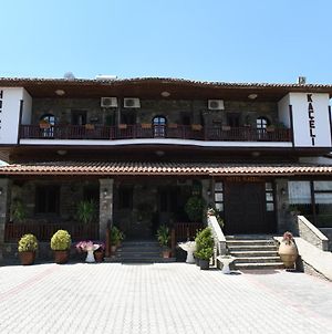 Hotel Kaceli Berat Exterior photo
