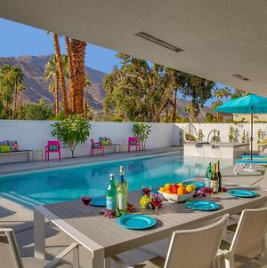 Pretty In Pink At Indian Canyons Villa Palm Springs Exterior photo
