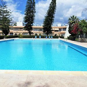 1Bd In Palm Beach M1 With Pool Apartment Limassol Exterior photo