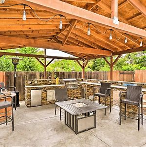 Bright Concord Home With Amenity-Packed Patio! Exterior photo