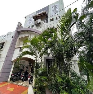 Charter Stays - Duplex Cheerful Villa With 2Bhk In Posh Locality. Hyderabad Exterior photo