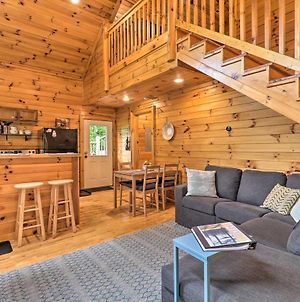 Cozy Boone Cabin With Deck Close To Downtown! Villa Exterior photo