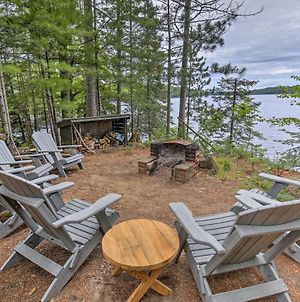 Eagle River Retreat With Grill - Lakefront! Villa Exterior photo
