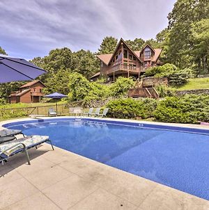 Private Guest House With Deck And Spectacular Views! Uncasville Exterior photo