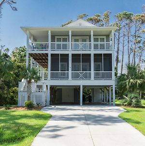Southern Charm By Oak Island Accommodations Exterior photo