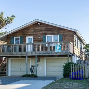 Sea And Stars By Oak Island Accommodations Exterior photo