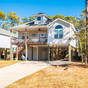 Parade Rest By Oak Island Accommodations Exterior photo