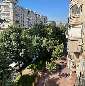 3 Rooms Apartament In The City Center Of Bucharest Exterior photo