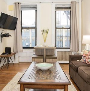 Beautifully Furnished 1Br Central Park West Apartment New York Exterior photo