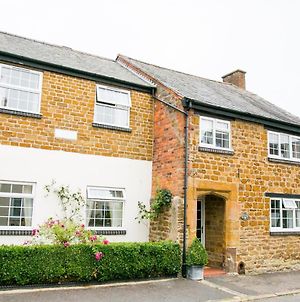 Charming Country Cottage With Garden Staverton  Exterior photo