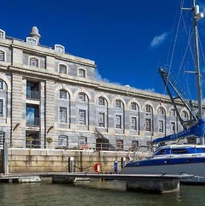 Royal William Yard - Lovely 1-Bed Apartment In Historic Plymouth Exterior photo
