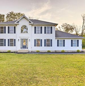 Tobyhanna Home With Spacious Yard And Fire Pit! Exterior photo