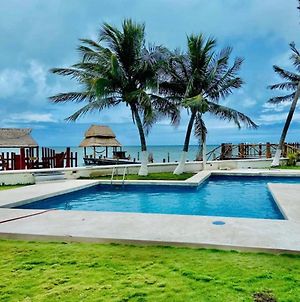 Casa Frente Al Mar Con Muelle Cancun Villa Exterior photo