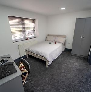 Stunning 1-Bed Studio In Birmingham Apartment Exterior photo