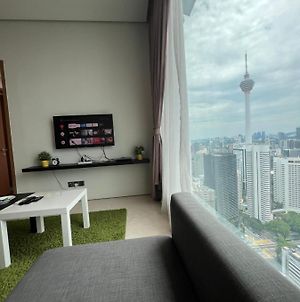 Soho Suites Klcc By Sweethome Kuala Lumpur Exterior photo