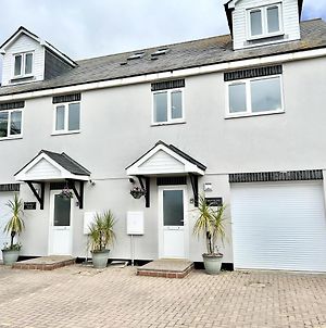Modern Spacious 4Bed House In Porth Newquay Brambl Exterior photo