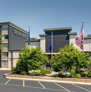 Delta Hotels By Marriott Grand Rapids Airport Exterior photo