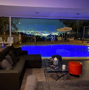 Hollywood Hills Villa Los Angeles Exterior photo