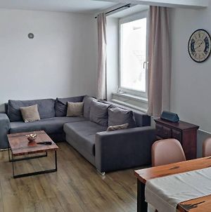 Moderny Byt S Krbom A Klimatizaciou Apartment Presov Exterior photo