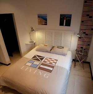 Le Comptoir Des Sables Bed & Breakfast Biscarrosse-Plage Room photo