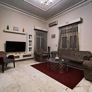 Villa With Swimming Pool And Garden With Private Entrance Cairo Exterior photo