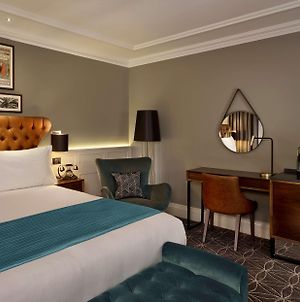 100 Queen'S Gate Hotel London, Curio Collection By Hilton Room photo
