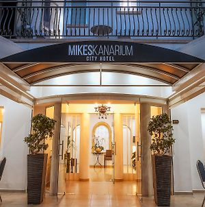 Mikes Kanarium City Hotel Larnaca Exterior photo