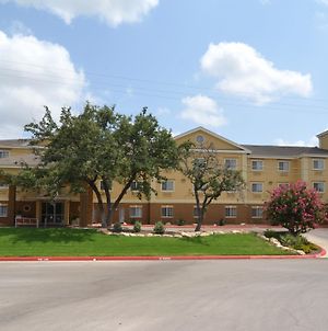 Holiday Inn Express Hotel & Suites San Antonio-Airport North, An Ihg Hotel Exterior photo