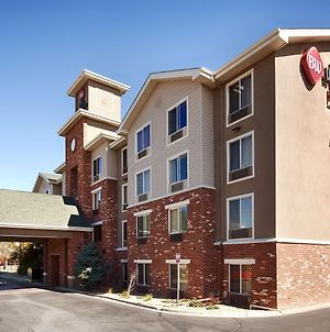 Best Western Plus Gateway Inn & Suites Aurora Exterior photo