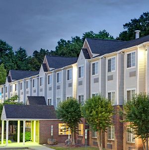 Microtel Inn & Suites By Wyndham Charlotte/University Place Exterior photo