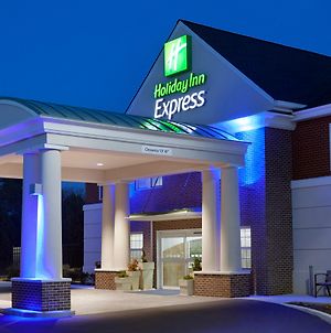 Holiday Inn Express Williamsburg North Exterior photo