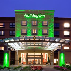 Holiday Inn Madison At The American Center Exterior photo