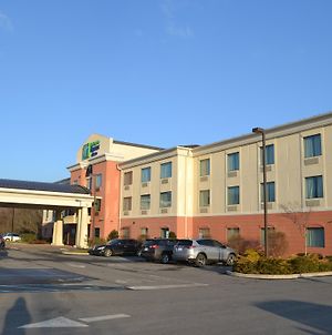 Holiday Inn Express Hotel & Suites Selinsgrove Exterior photo