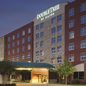 Doubletree By Hilton Dallas-Farmers Branch Hotel Exterior photo