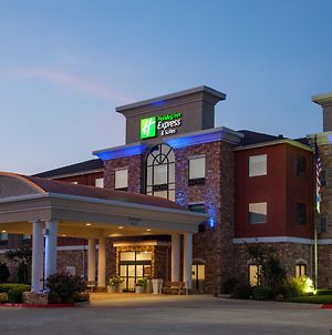 Holiday Inn Express & Suites Texarkana Exterior photo